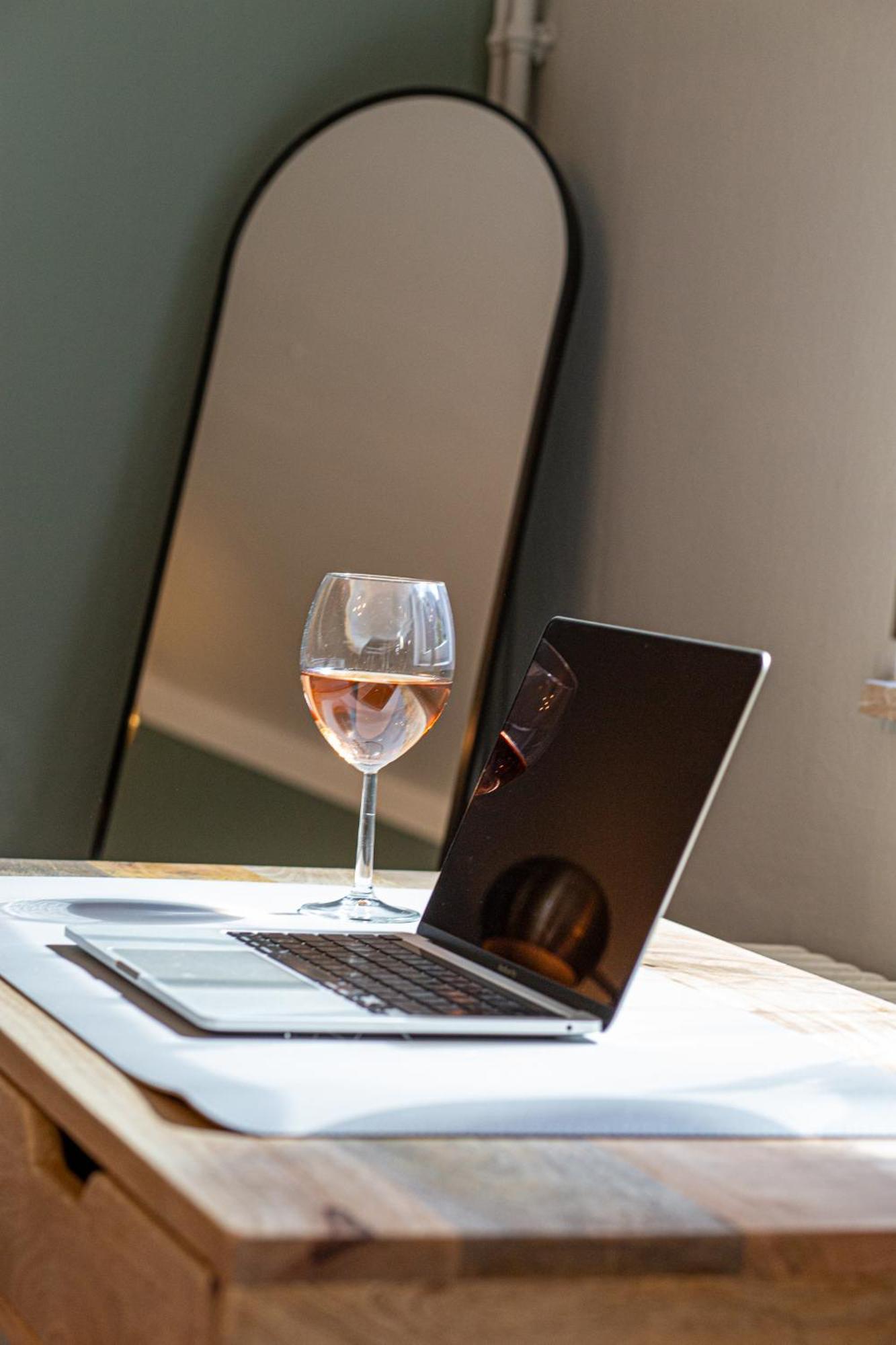 Have-A-Nice-Stay - Nahe Bahnhof Ahrensburg - 20 Minuten Nach Hamburg - Trotzdem Ruhig Gelegen - 6 Minuten Zu Fuss Ins Zentrum Ahrensburg - Modern Eingerichtet Екстериор снимка