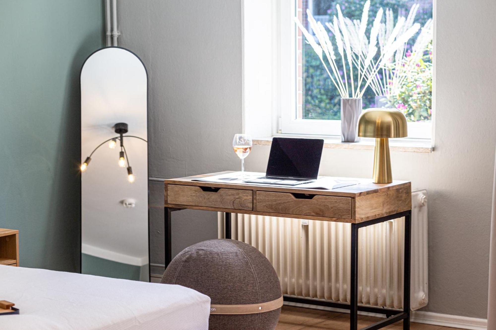 Have-A-Nice-Stay - Nahe Bahnhof Ahrensburg - 20 Minuten Nach Hamburg - Trotzdem Ruhig Gelegen - 6 Minuten Zu Fuss Ins Zentrum Ahrensburg - Modern Eingerichtet Екстериор снимка