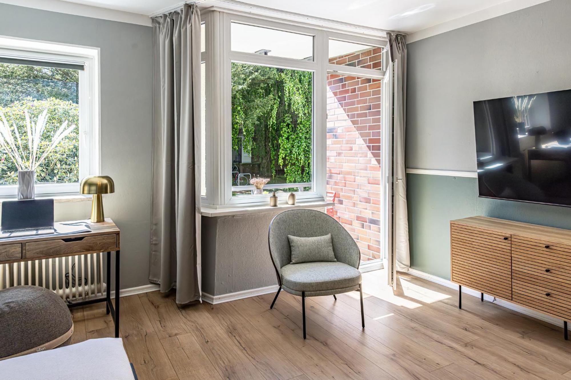 Have-A-Nice-Stay - Nahe Bahnhof Ahrensburg - 20 Minuten Nach Hamburg - Trotzdem Ruhig Gelegen - 6 Minuten Zu Fuss Ins Zentrum Ahrensburg - Modern Eingerichtet Екстериор снимка